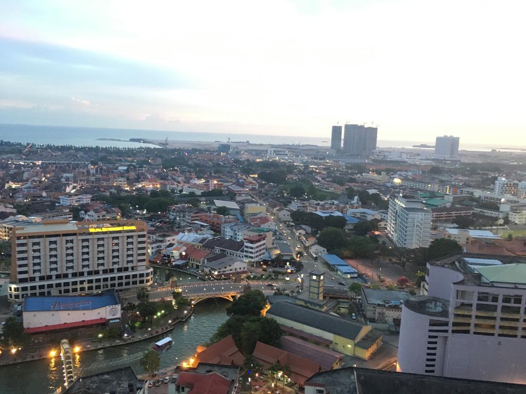 Luxury 3br Penthouse I The Shore & I Seaview I Poolview I 6-9pax 豪华3房顶层公寓